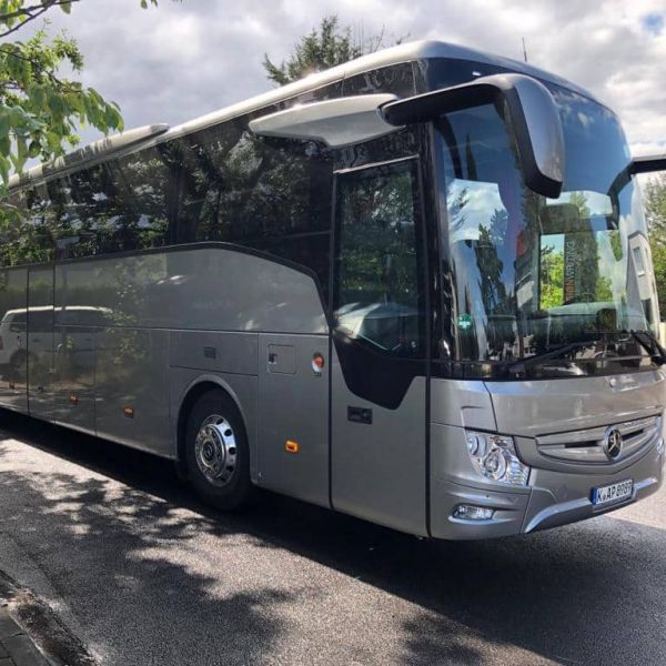 Mercedes Benz Tourismo 2019 Außenansicht vorne