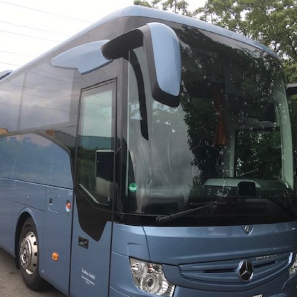 Mercedes_Benz Tourismo 2019 RH2 vorne